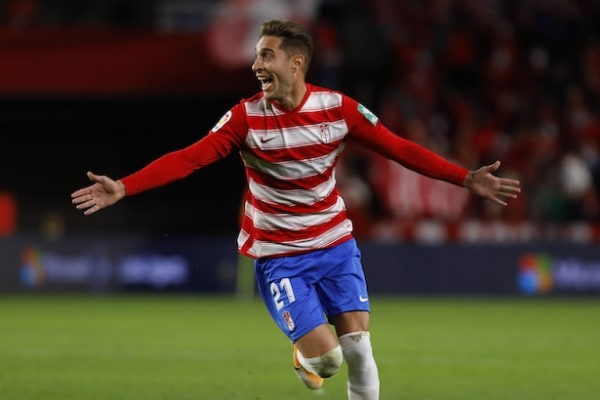 塞維利亞險勝格拉納達創(chuàng)下<a href=http://8809.jianzhanzj.com/tag/xijia.html target=_blank class=infotextkey>西甲</a>歷史紀錄